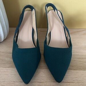 Cuccoo shoes for women’s size 8.